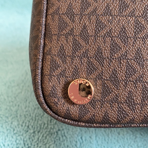 Michael Kors Tote Bag - Picture 8 of 10